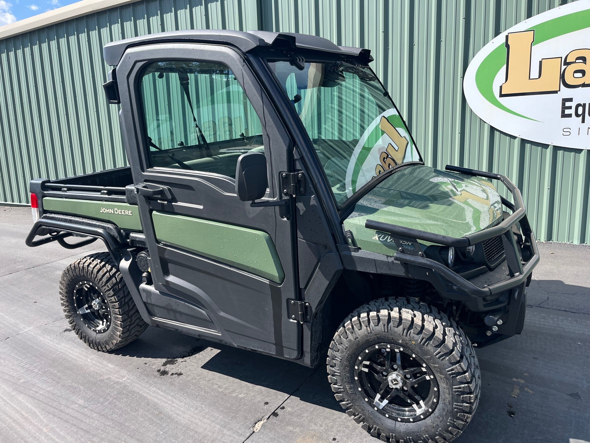 2024 John Deere XUV835R ATVs and Utility Vehicle