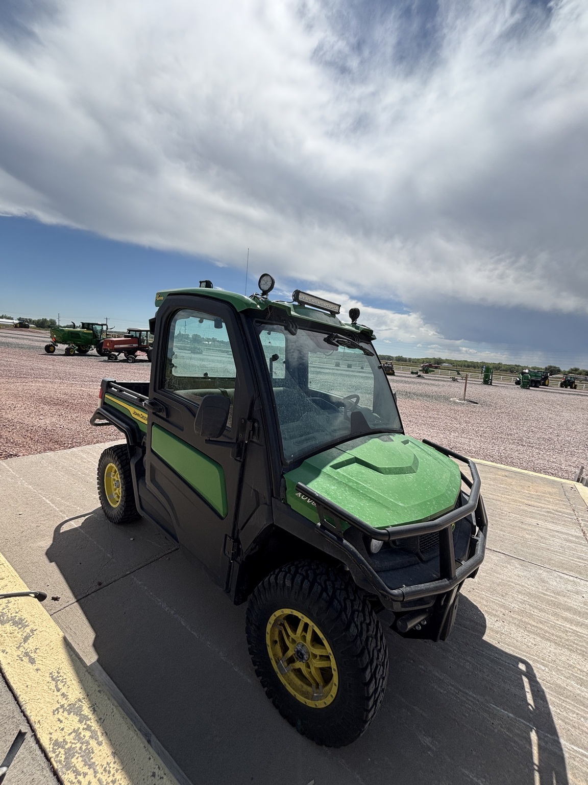 2023 John Deere XUV835R ATVs and Utility Vehicle