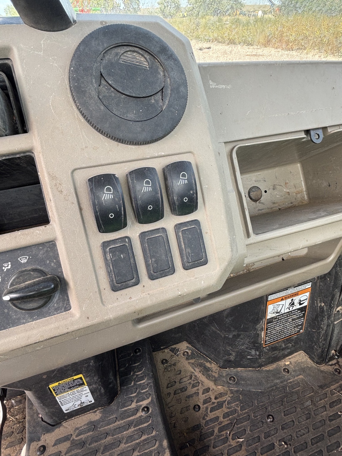 2023 John Deere XUV835R ATVs and Utility Vehicle