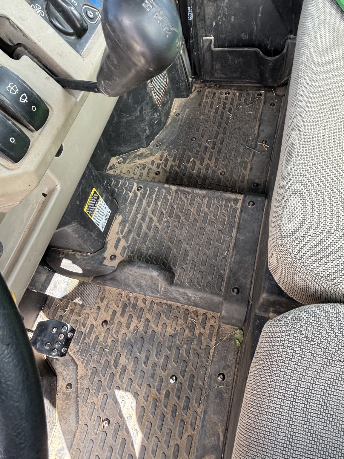 2023 John Deere XUV835R ATVs and Utility Vehicle