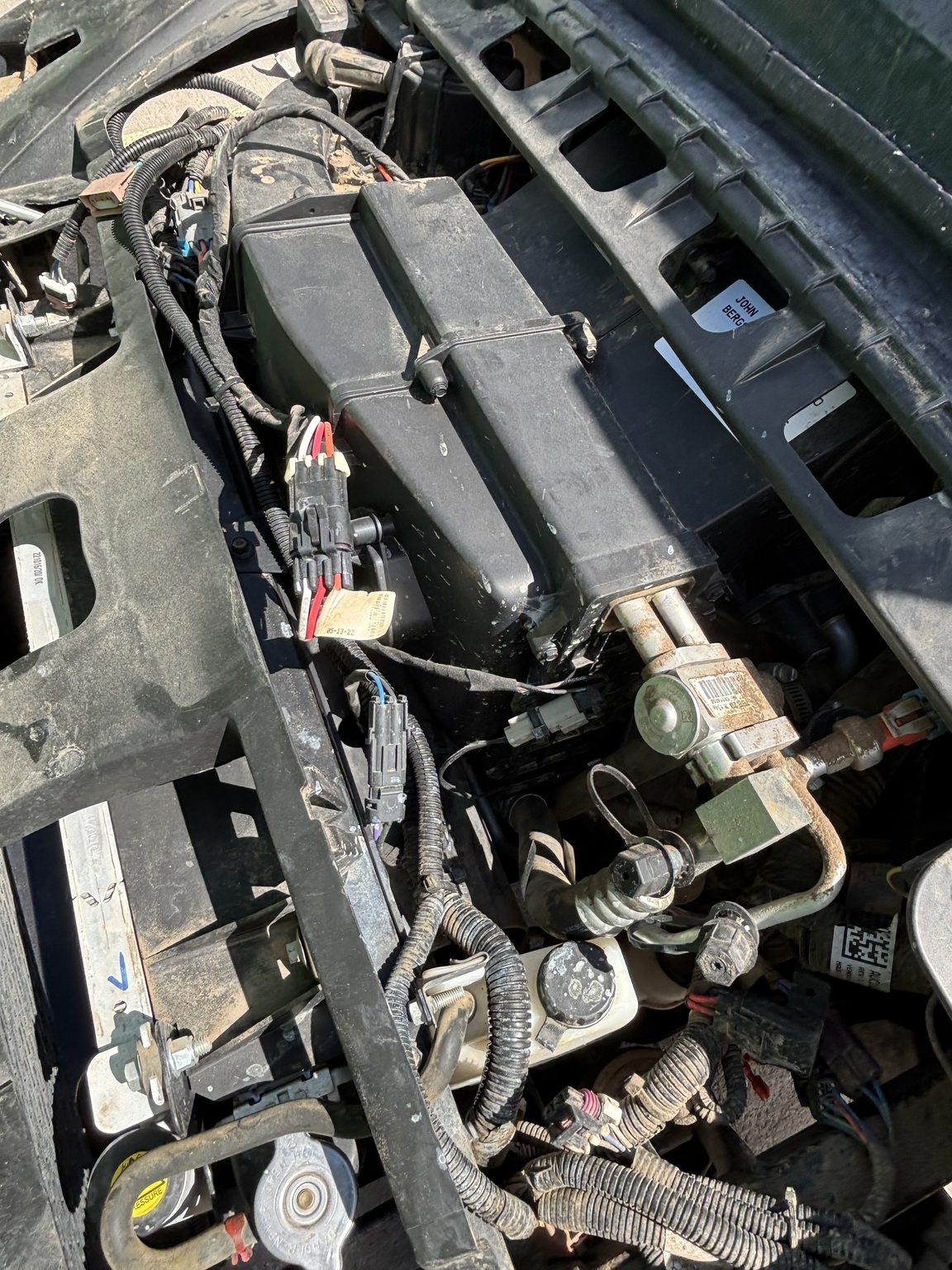 2023 John Deere XUV835R ATVs and Utility Vehicle