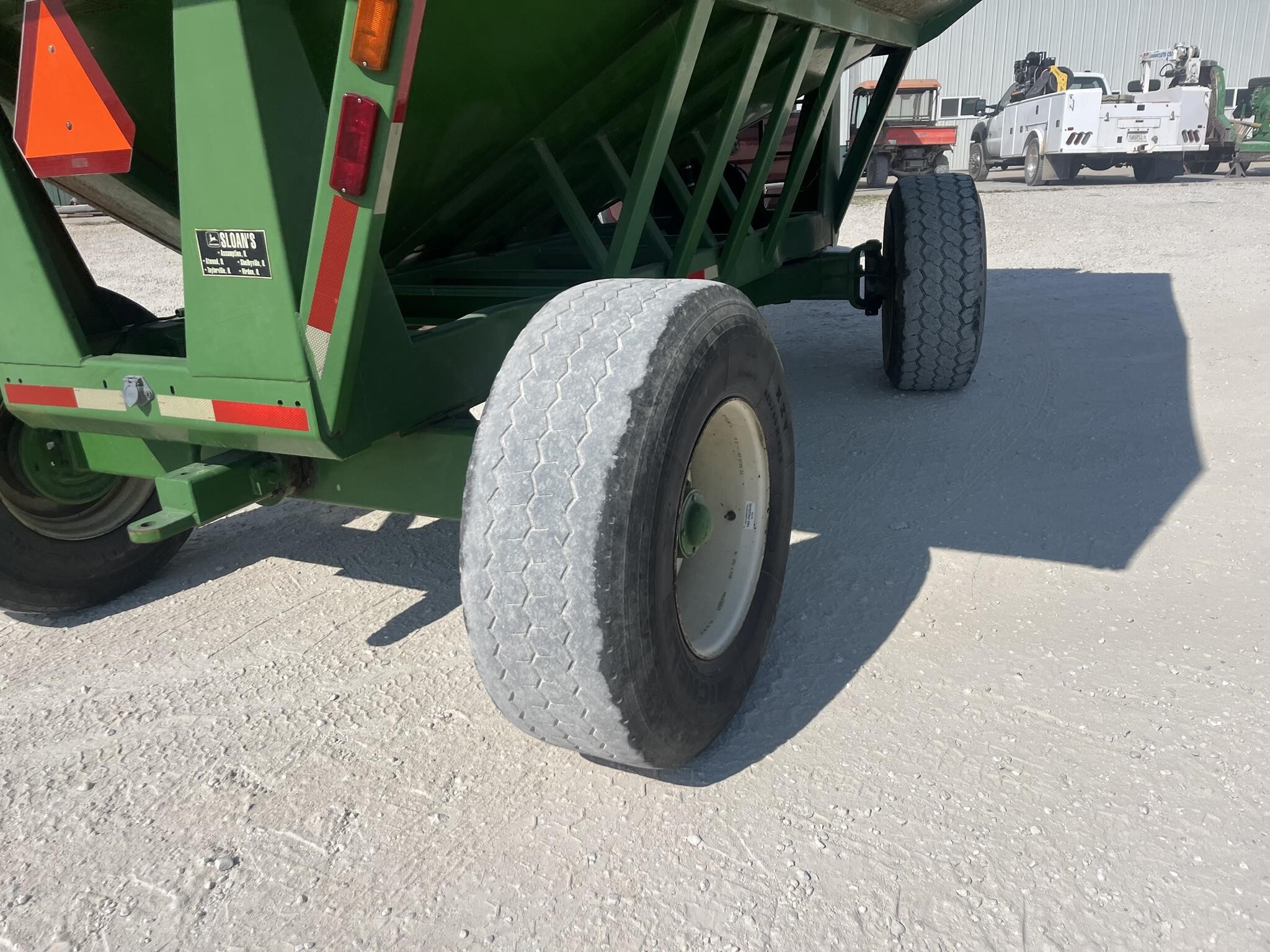  Brent 744 Gravity Wagon