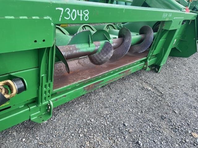 2010 John Deere 606C Corn Head
