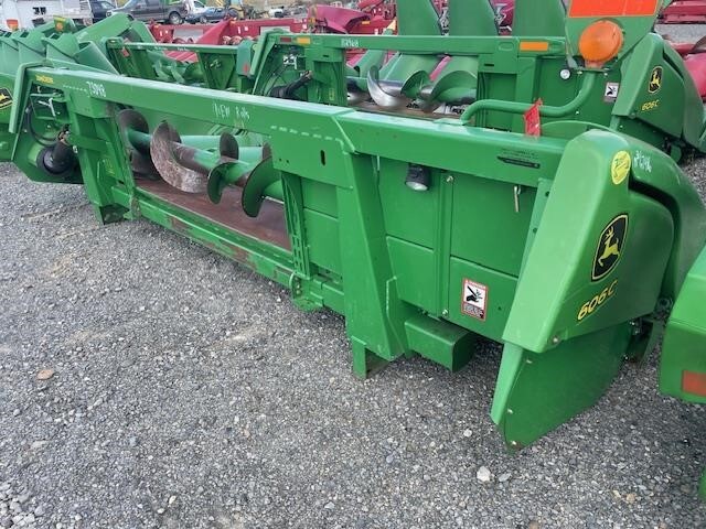 2010 John Deere 606C Corn Head