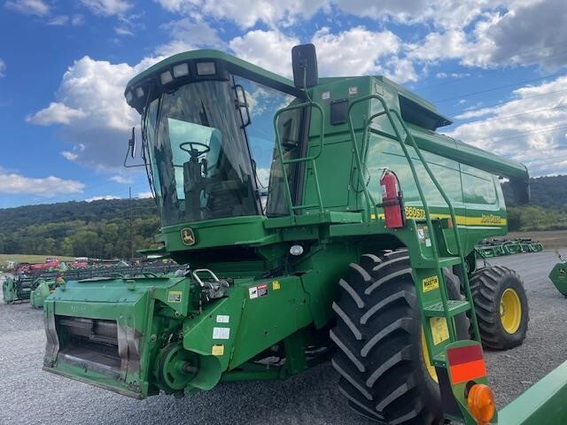 2005 John Deere 9660 STS Combine