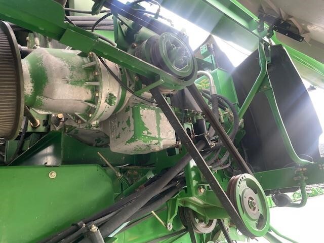 2005 John Deere 9660 STS Combine