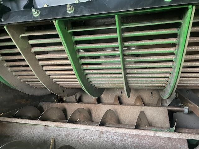 2005 John Deere 9660 STS Combine