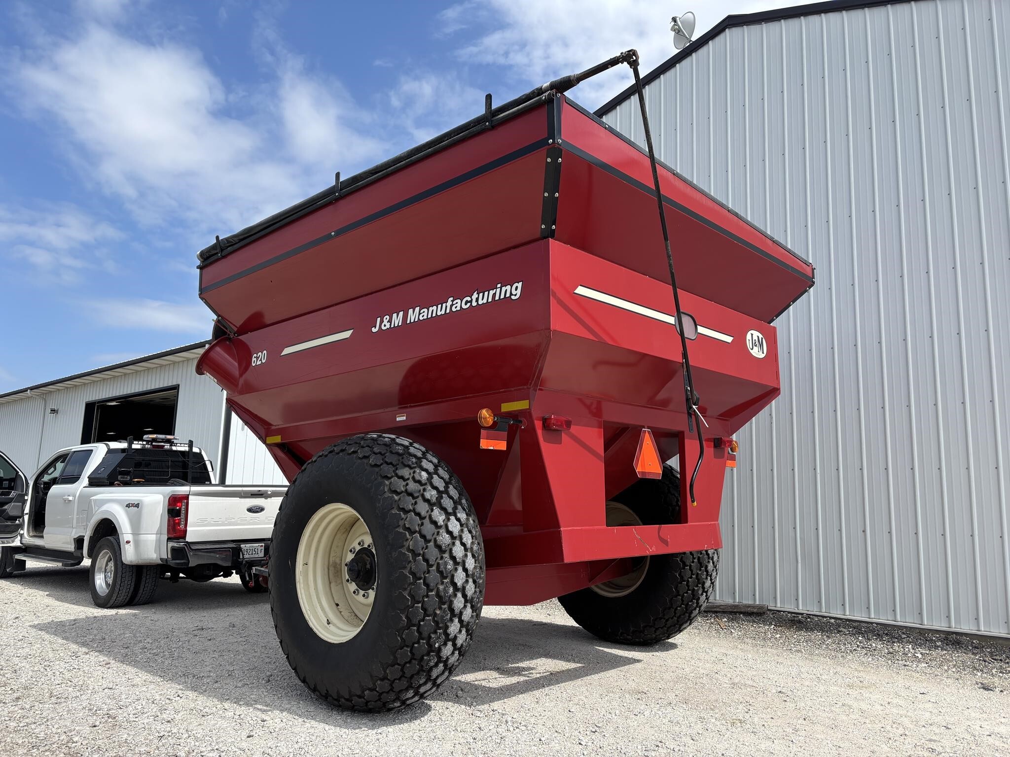  J&M 620-14 Grain Cart