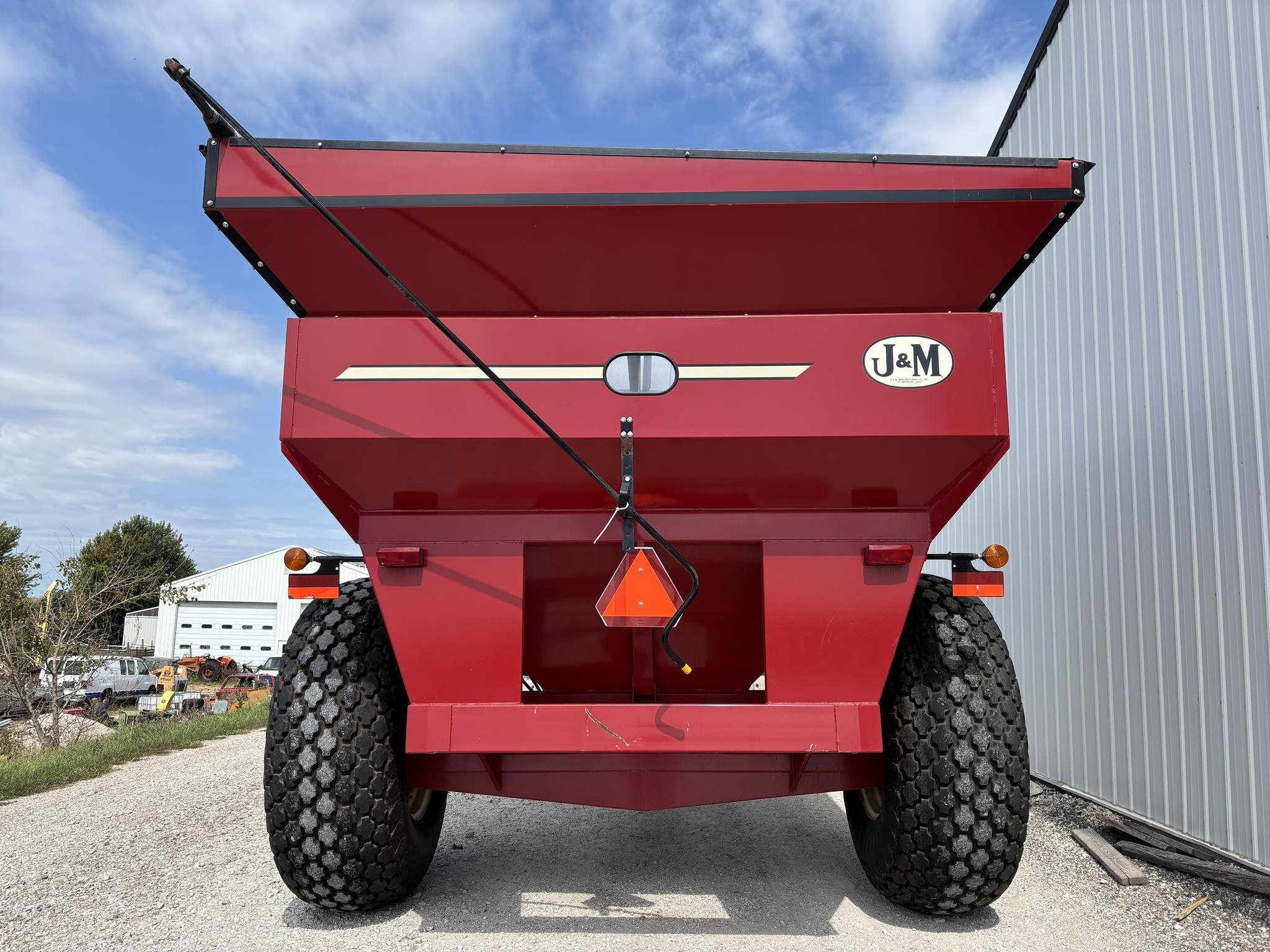  J&M 620-14 Grain Cart