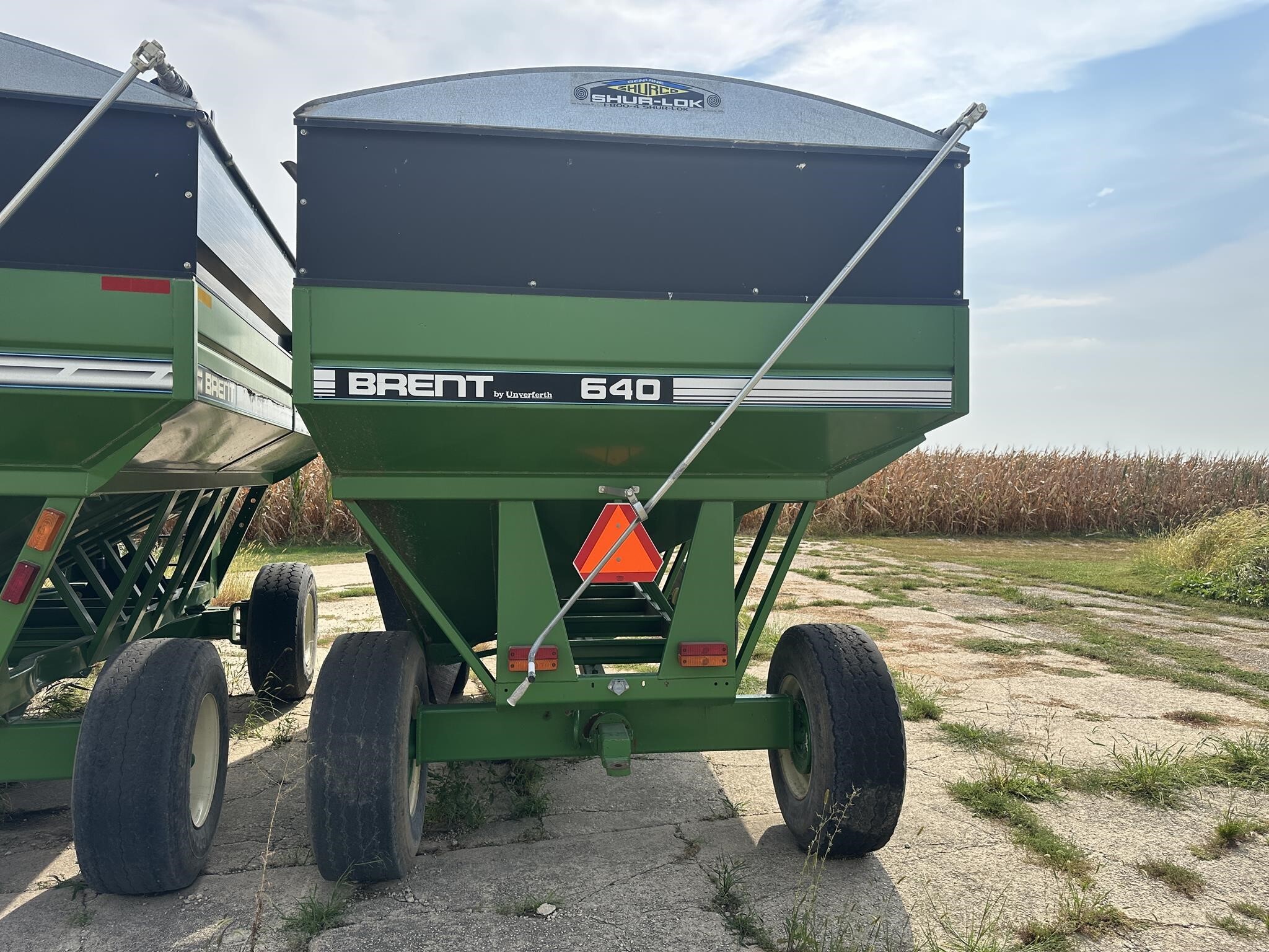 2000 Brent 640 Gravity Wagon