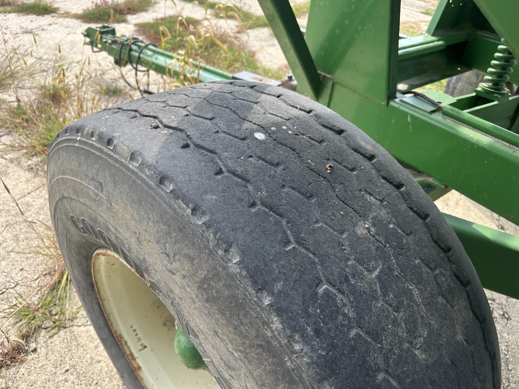 2000 Brent 640 Gravity Wagon