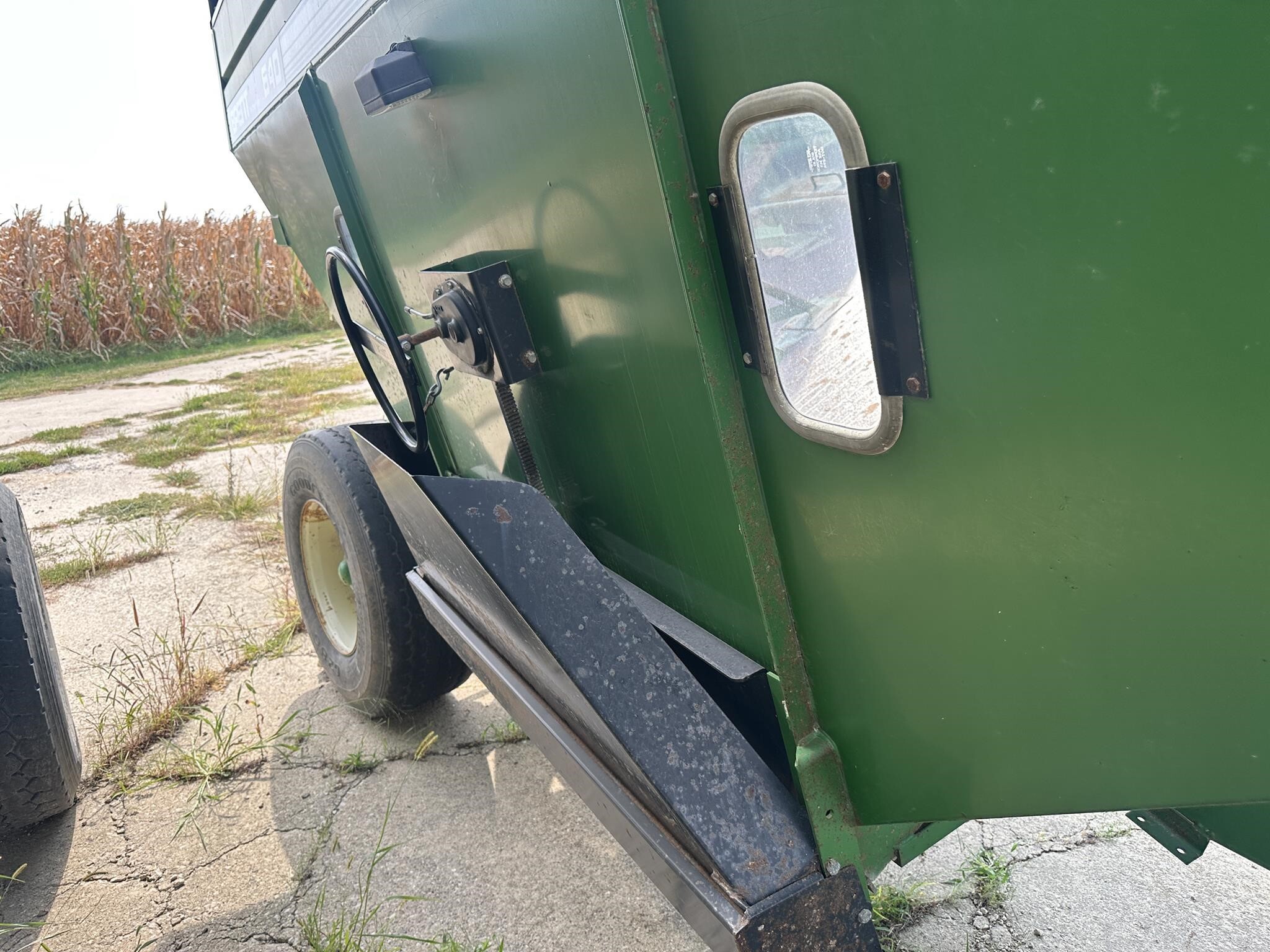 2000 Brent 640 Gravity Wagon