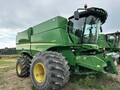 2012 John Deere S680 Combine