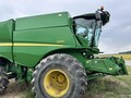 2012 John Deere S680 Combine