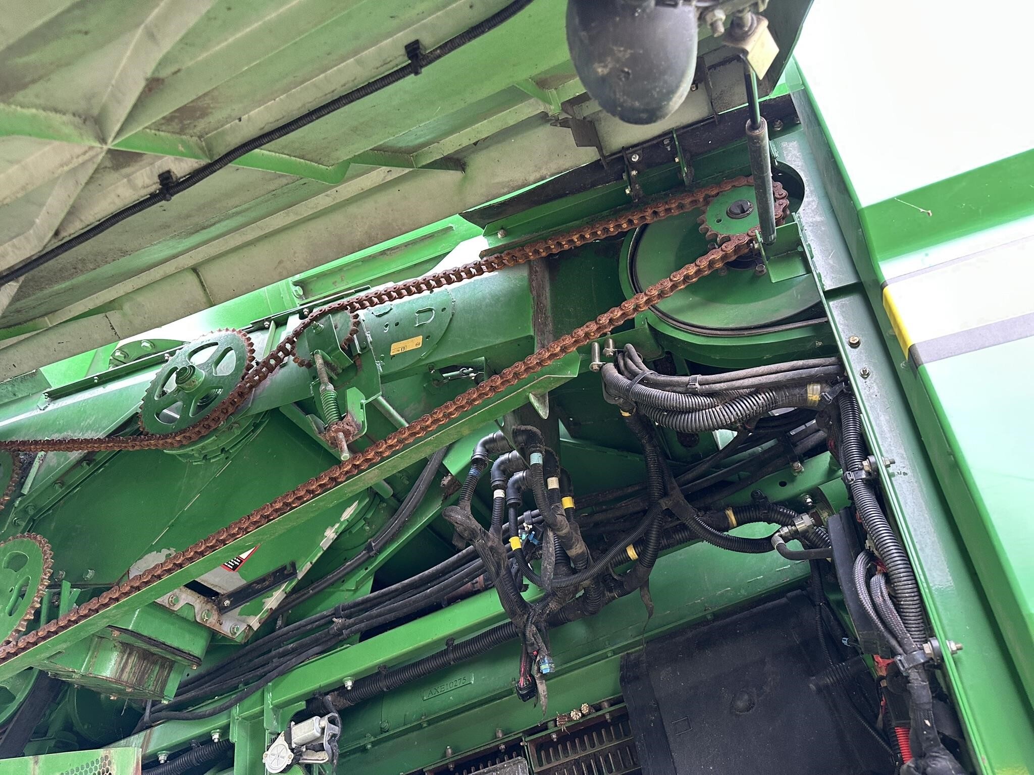 2012 John Deere S680 Combine