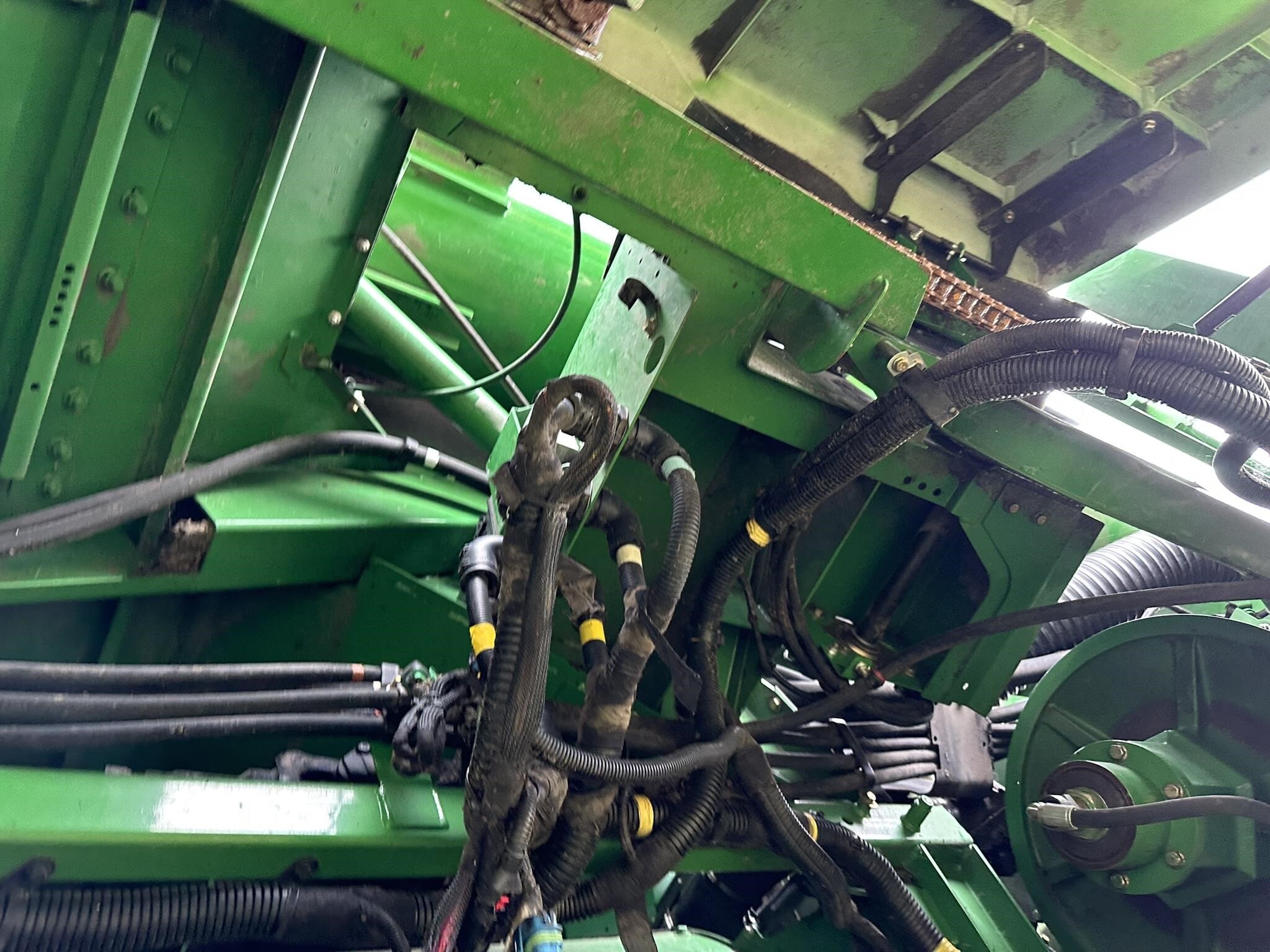 2012 John Deere S680 Combine