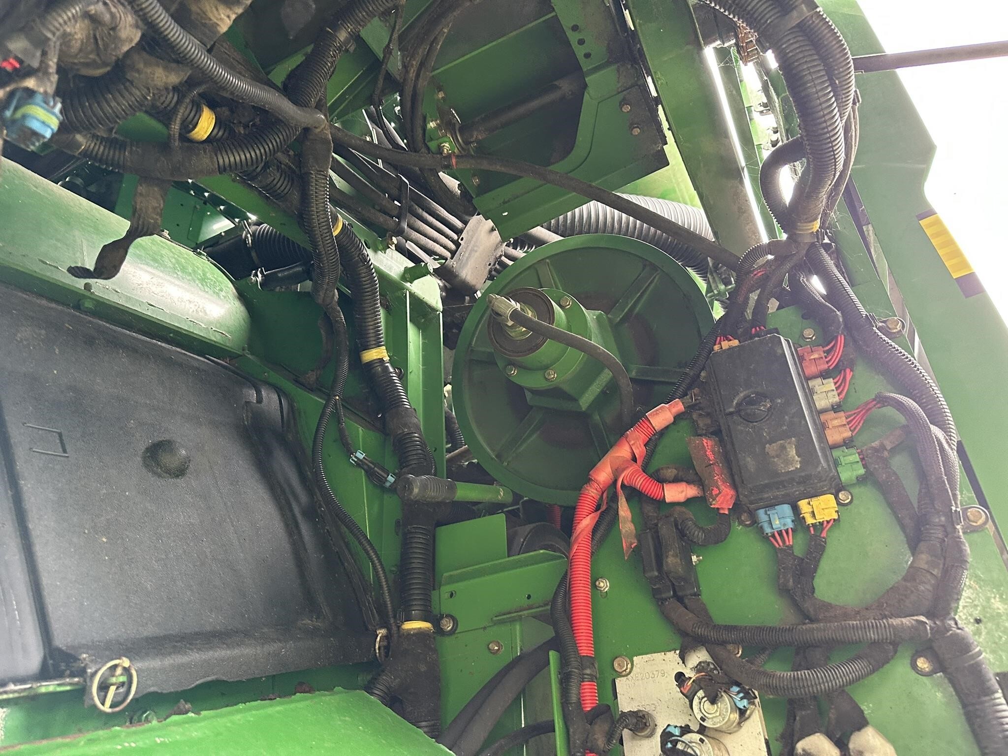 2012 John Deere S680 Combine