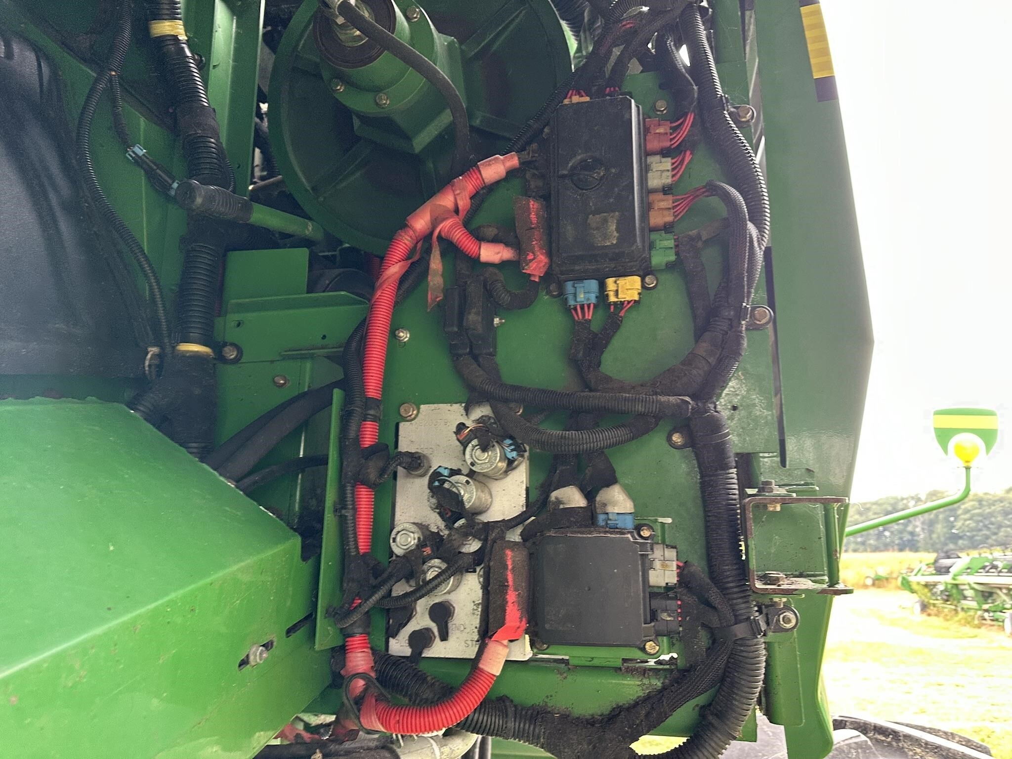 2012 John Deere S680 Combine