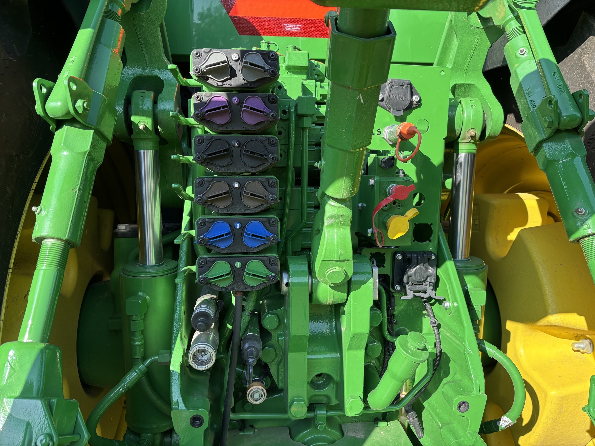 2022 John Deere 8R 370 Tractor