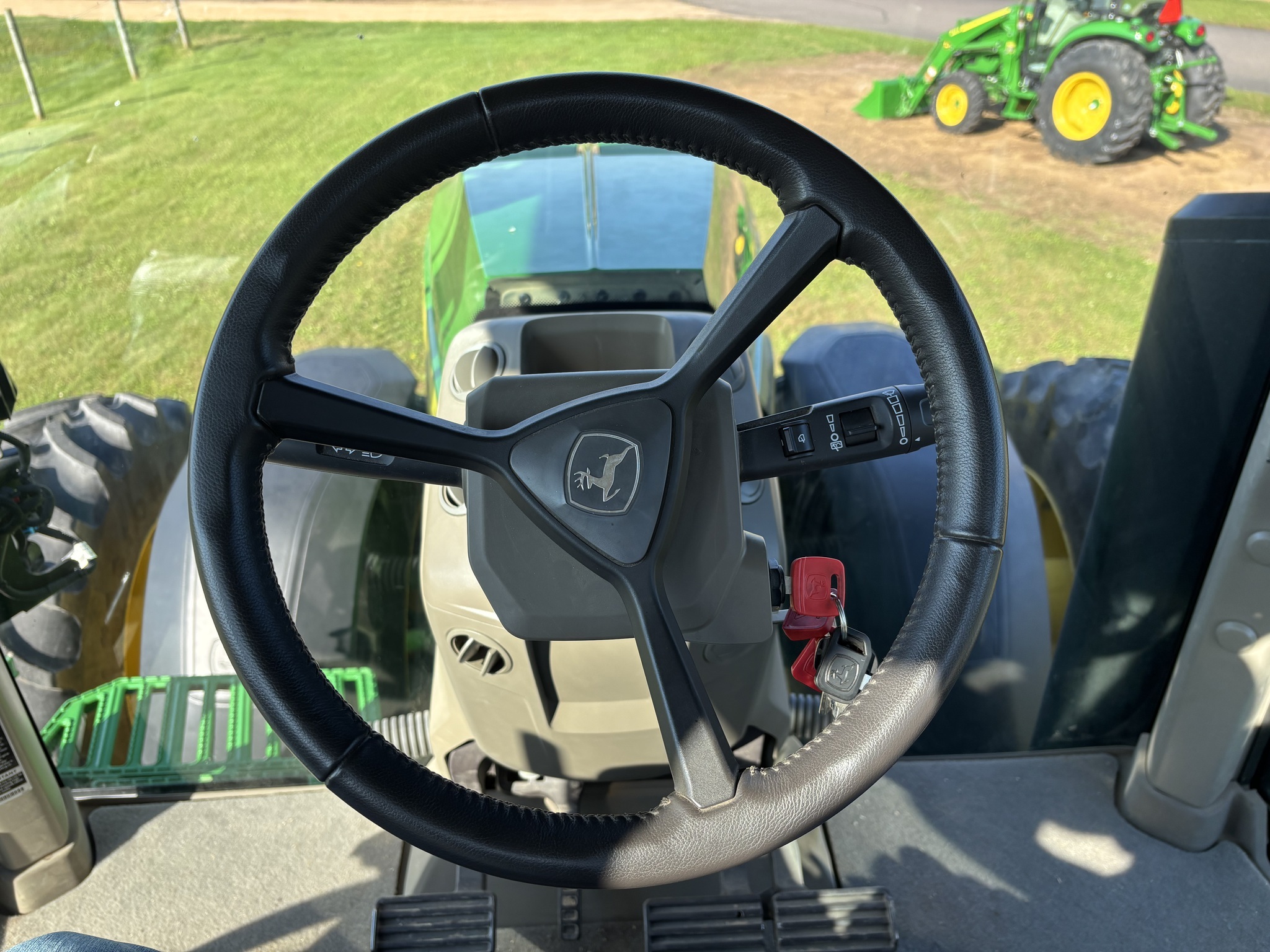 2022 John Deere 8R 370 Tractor