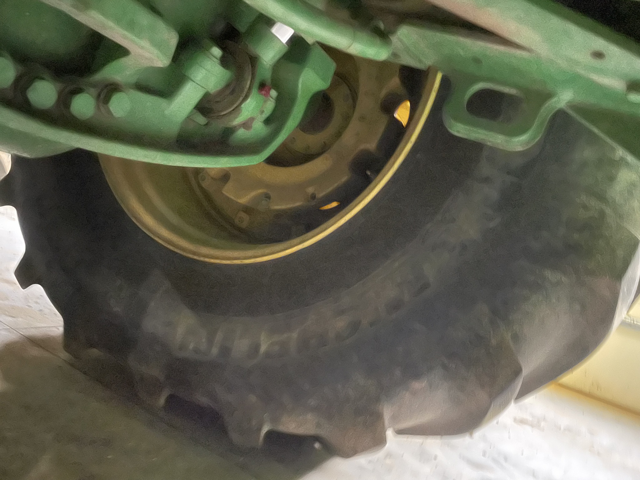 2019 John Deere 9520R Tractor