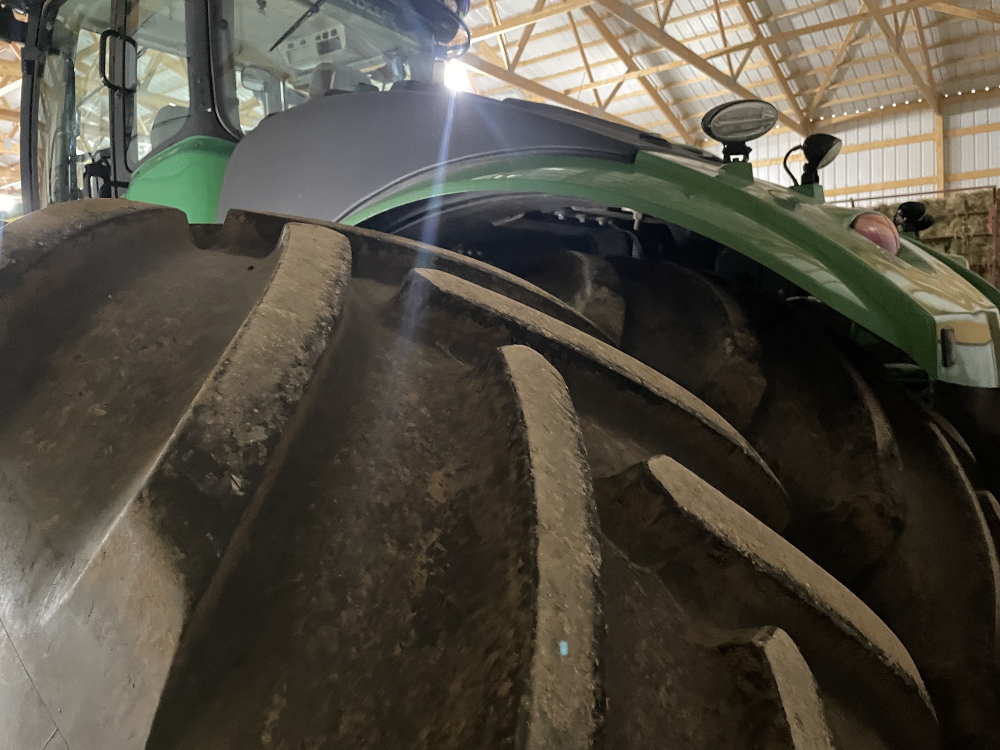 2019 John Deere 9520R Tractor