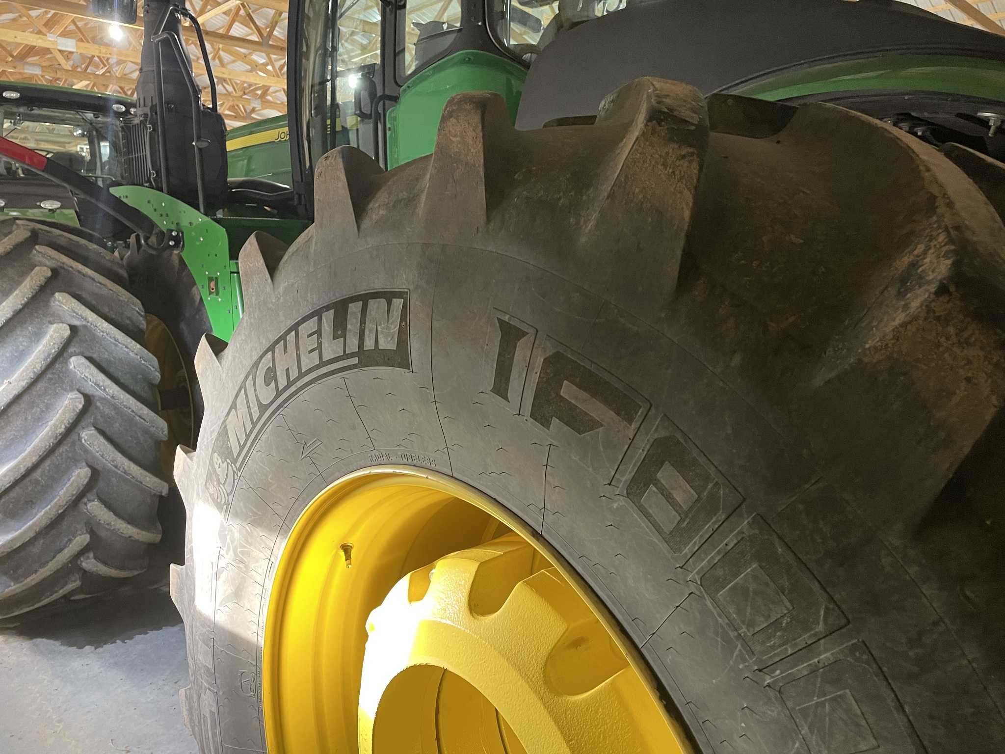 2019 John Deere 9520R Tractor