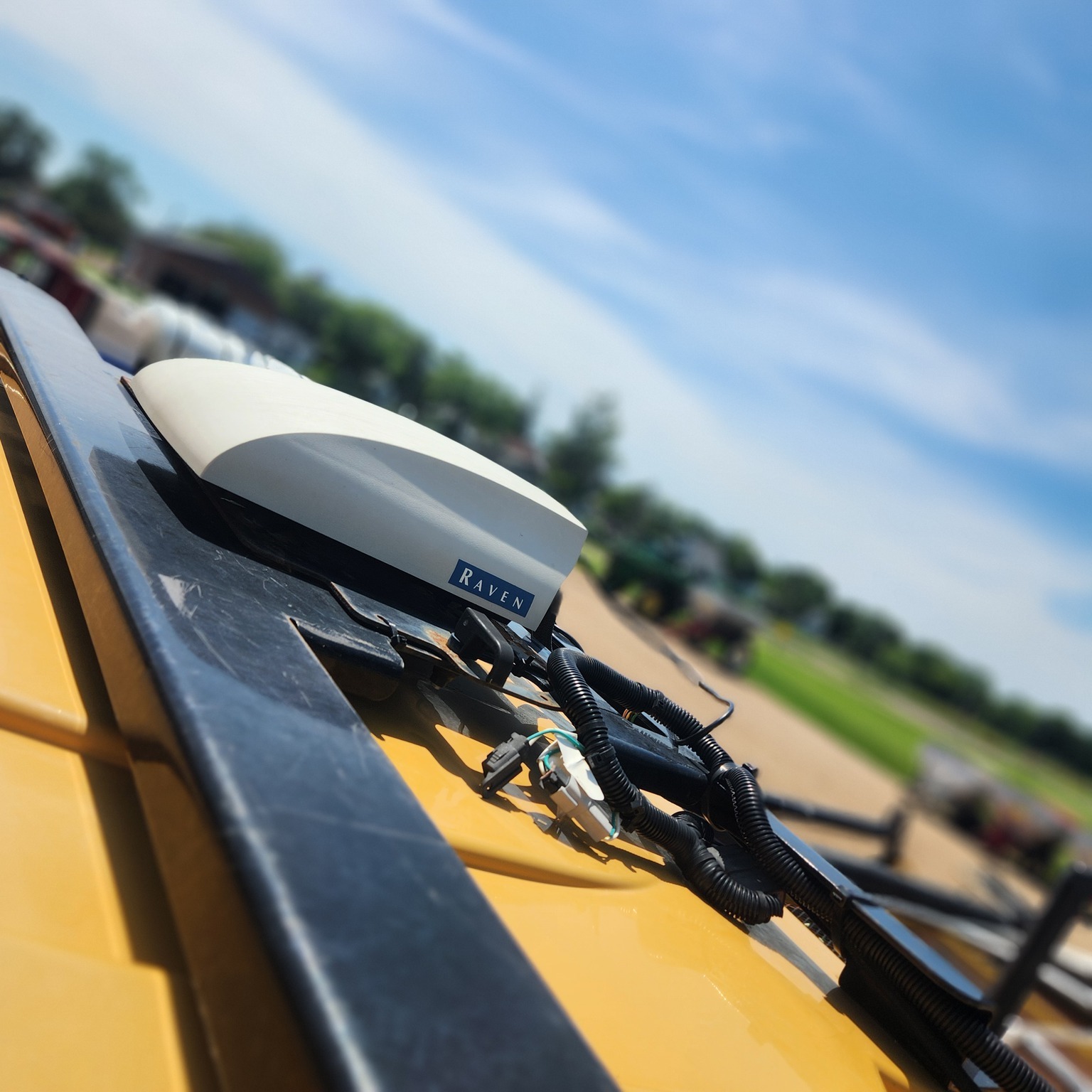 2019 ROGATOR RG1300C Self-Propelled Sprayer
