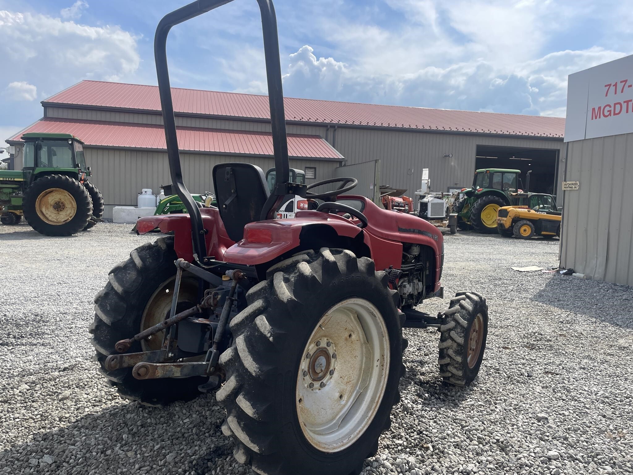  Case IH D29 Tractor
