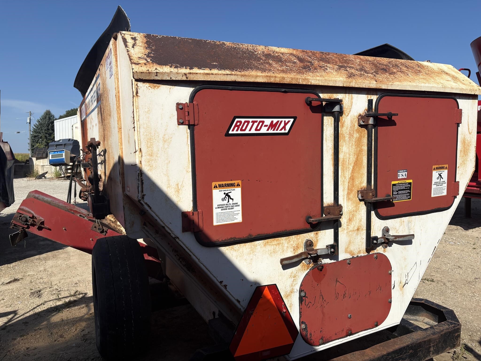  Roto Mix 403-12 Grinders and Mixer