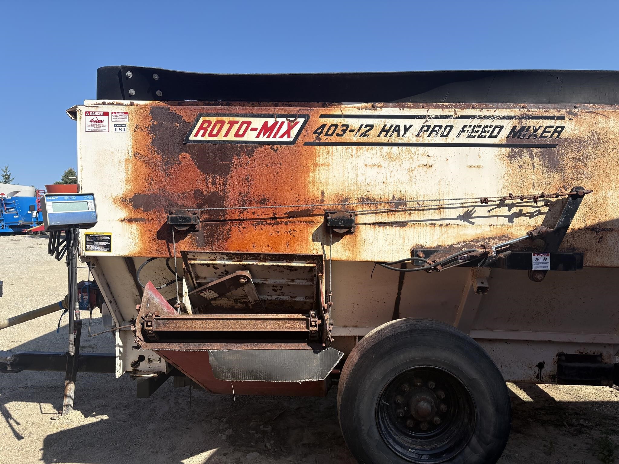  Roto Mix 403-12 Grinders and Mixer