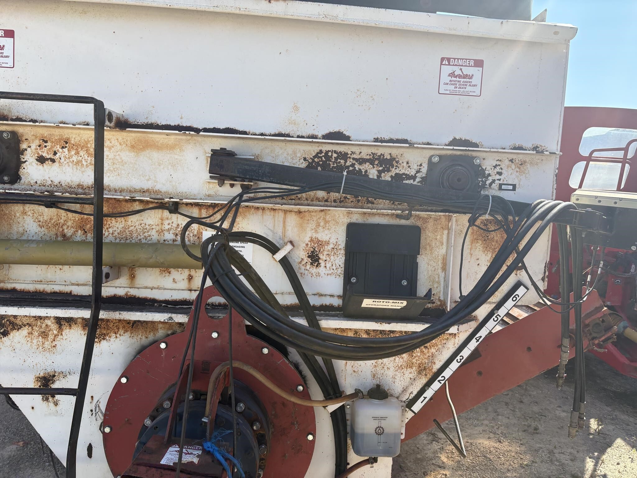  Roto Mix 403-12 Grinders and Mixer