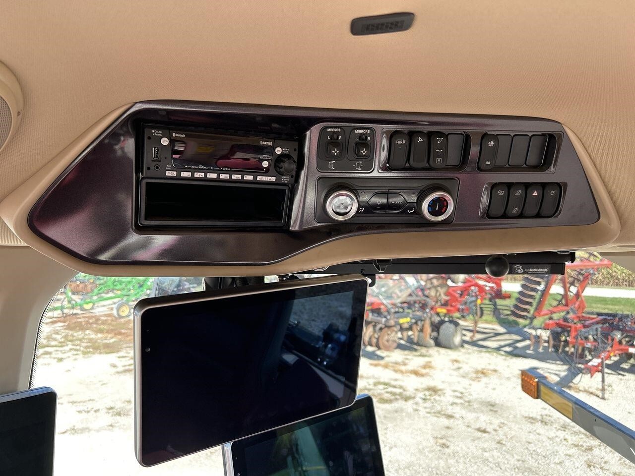 2024 Case IH MAGNUM 380 AFS CONNECT CVX Tractor