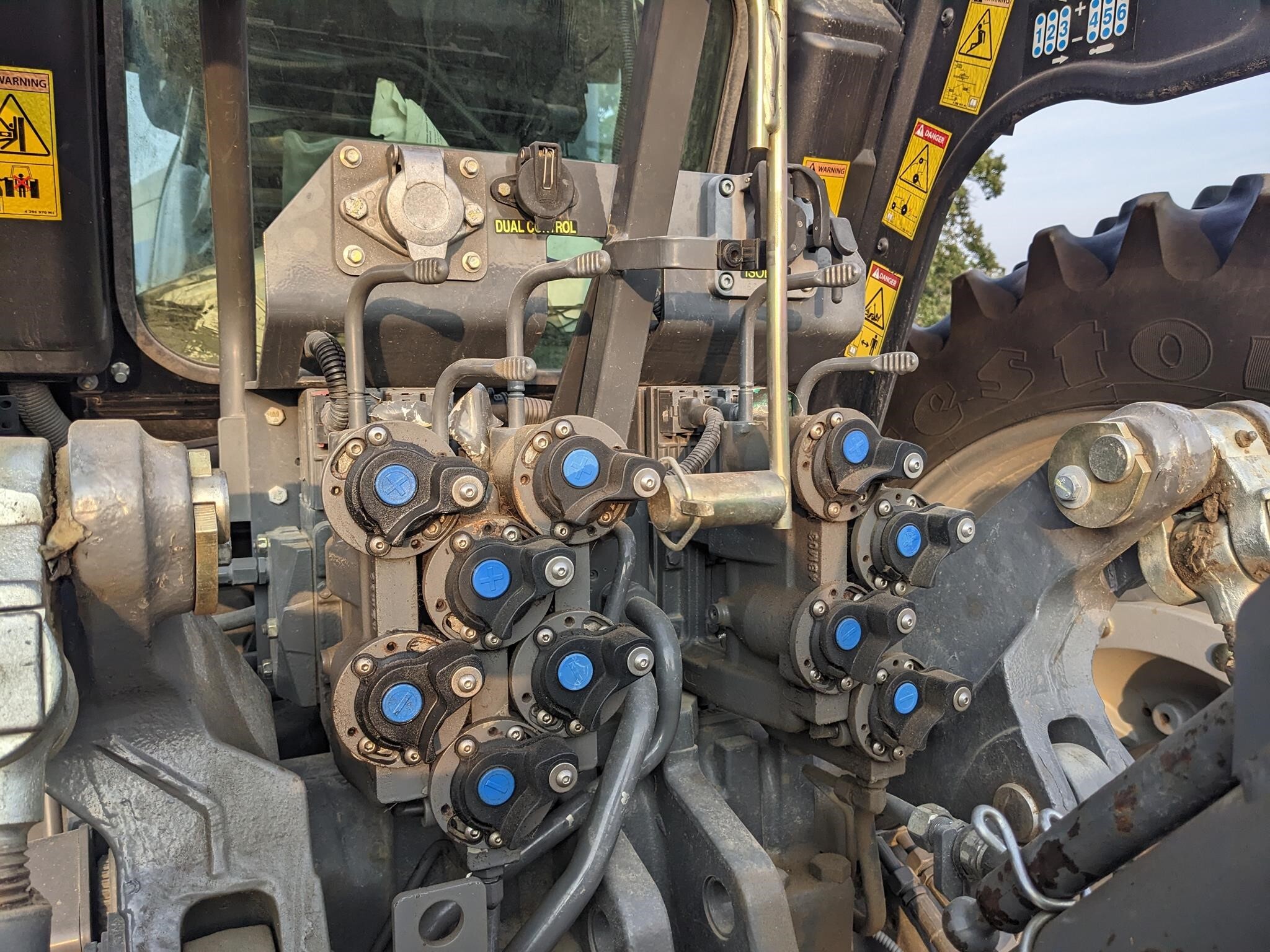 2014 Challenger MT645D Tractor