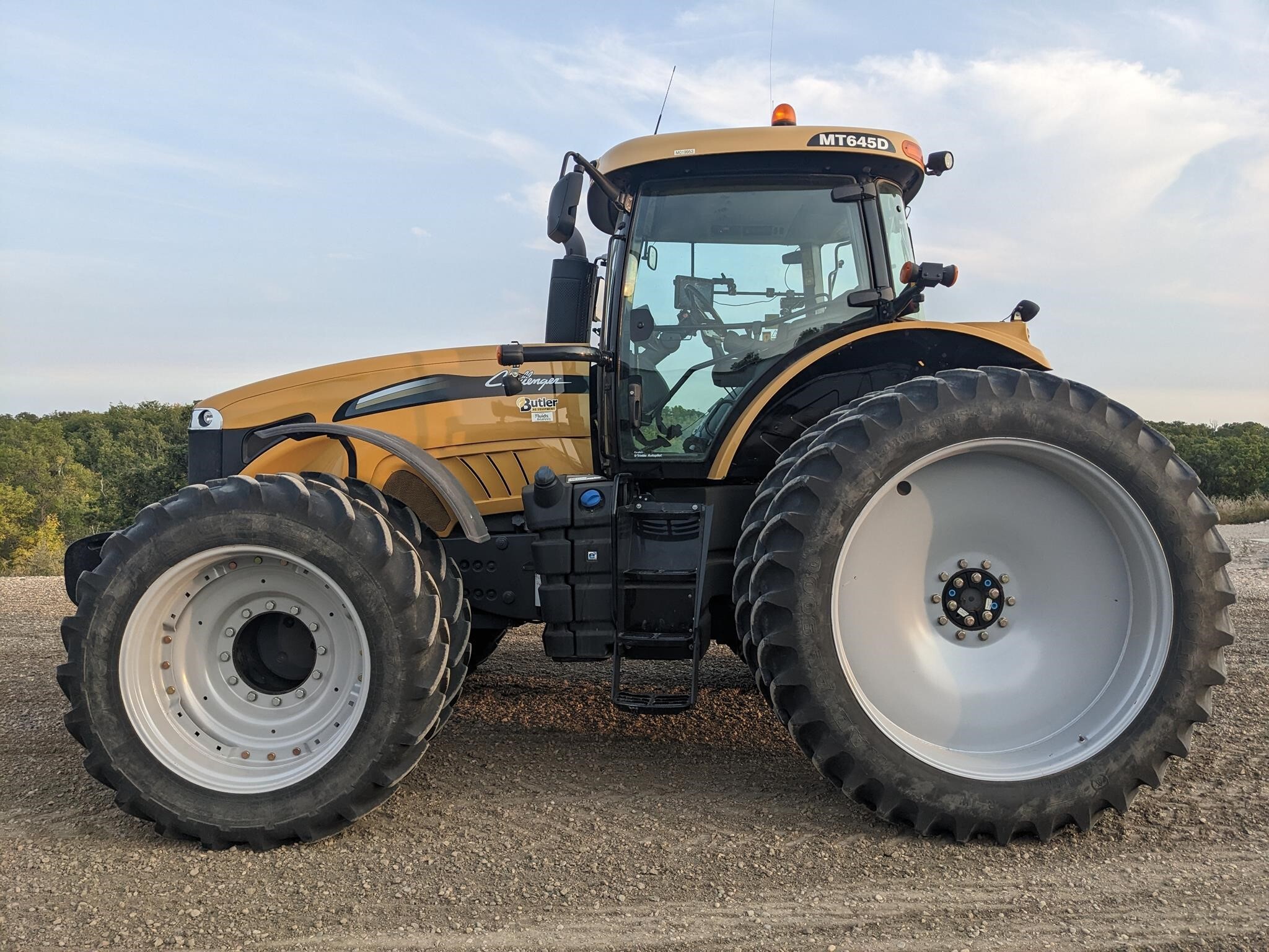 2014 Challenger MT645D Tractor