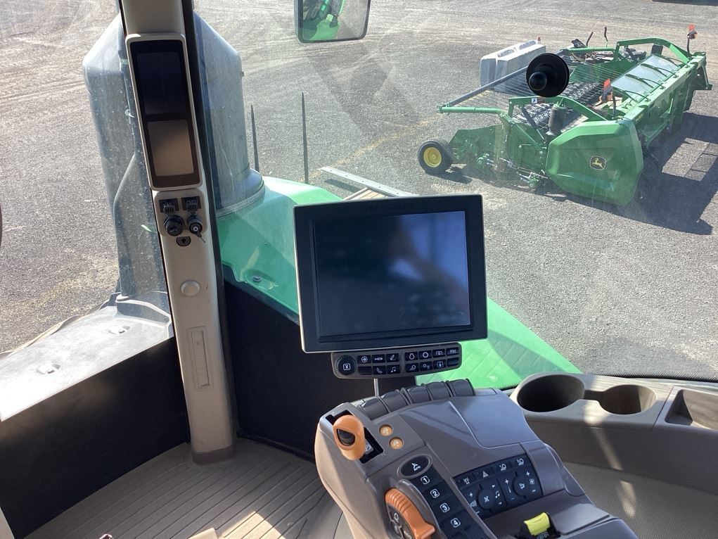 2019 John Deere 9520RX Tractor