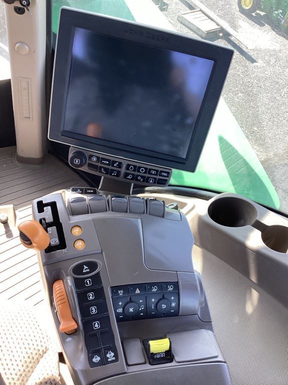 2019 John Deere 9520RX Tractor