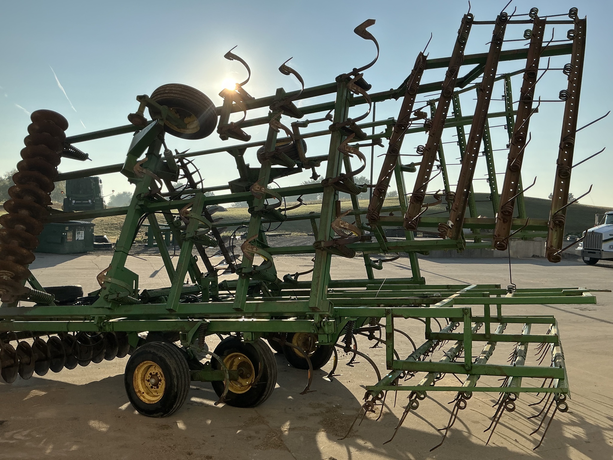1984 John Deere 722 Soil Finisher