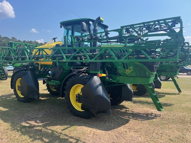 2022 John Deere R4023 Self-Propelled Sprayer