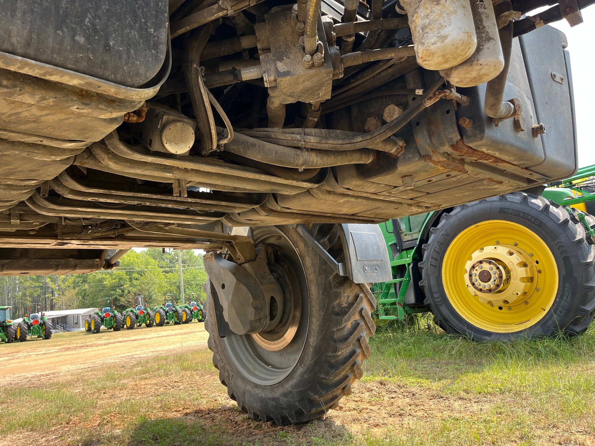 2019 ROGATOR 1100C Self-Propelled Sprayer