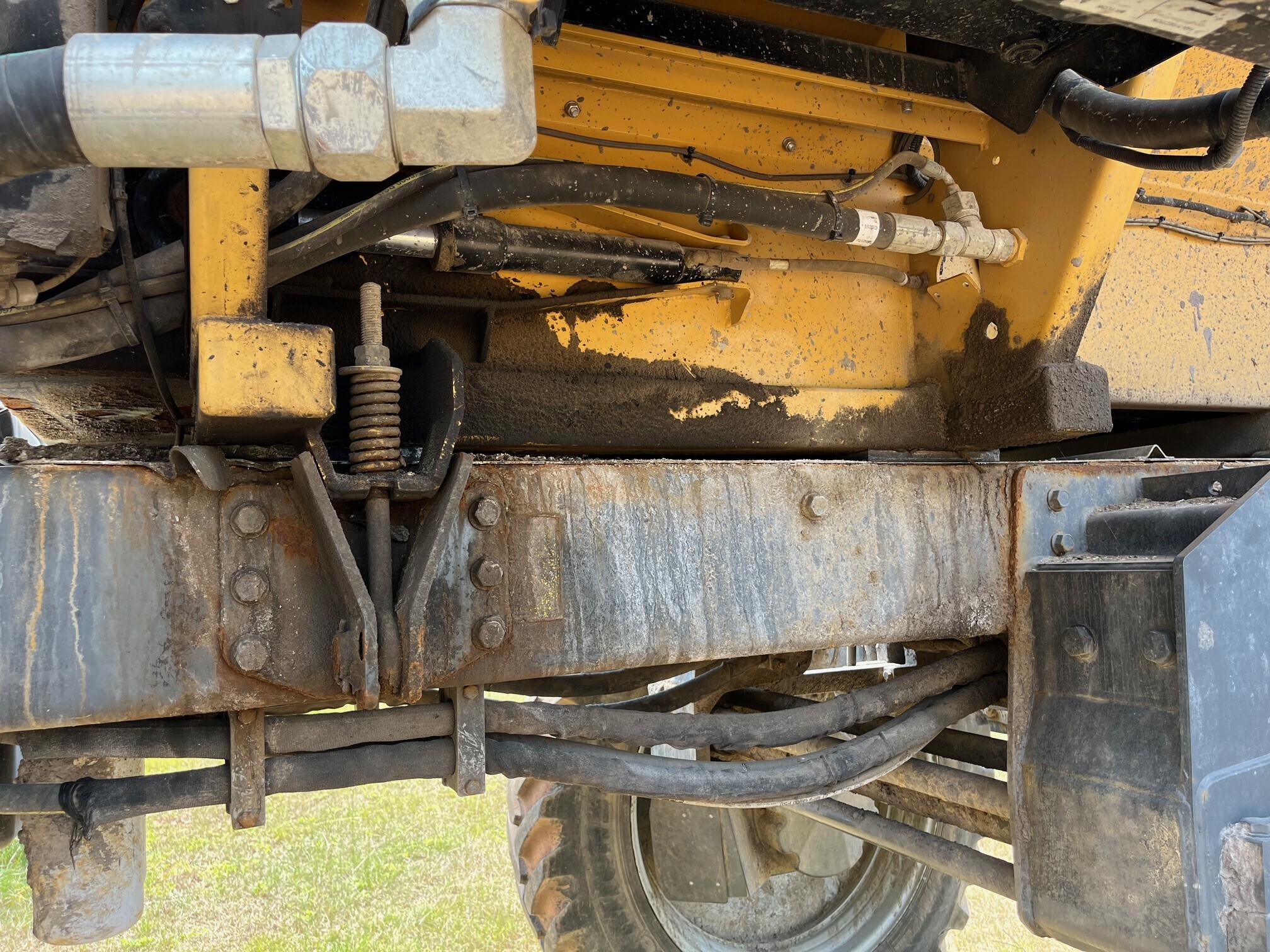 2019 ROGATOR 1100C Self-Propelled Sprayer