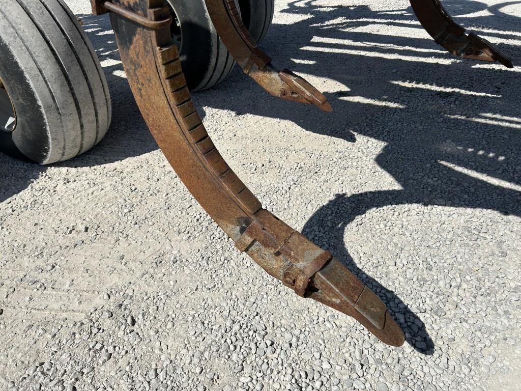 2009 Krause Dominator 4850 Disk Chisel
