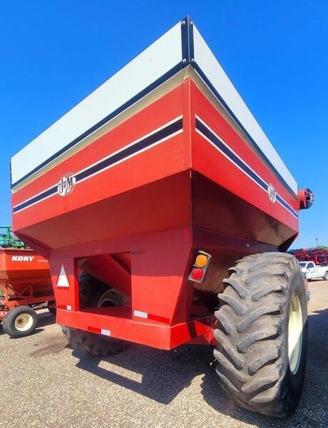 2004 J&M 525-14 Grain Cart