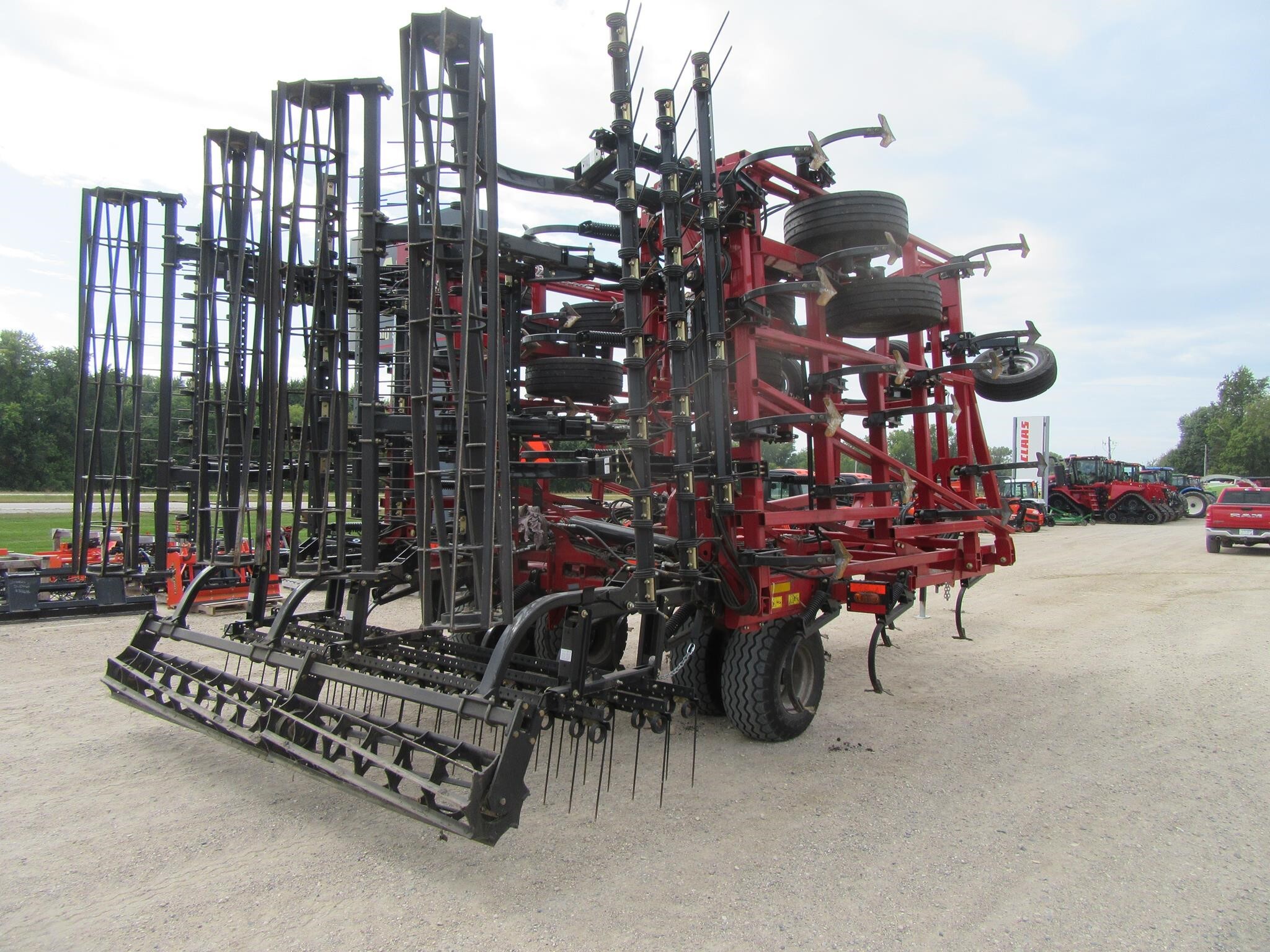 2021 Case IH Tiger-Mate 255 Field Cultivator