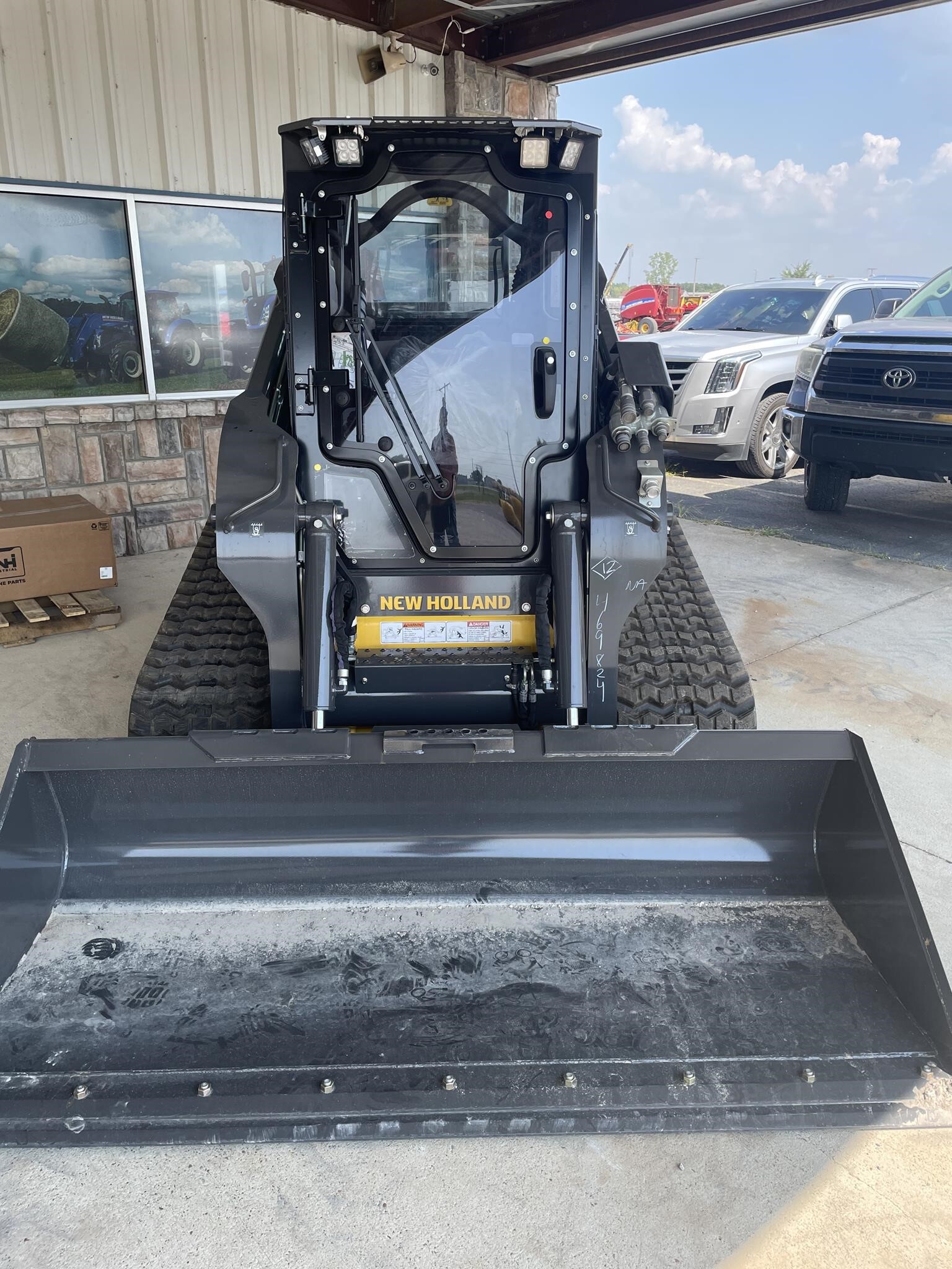 2025 New Holland C337 Skid Steer