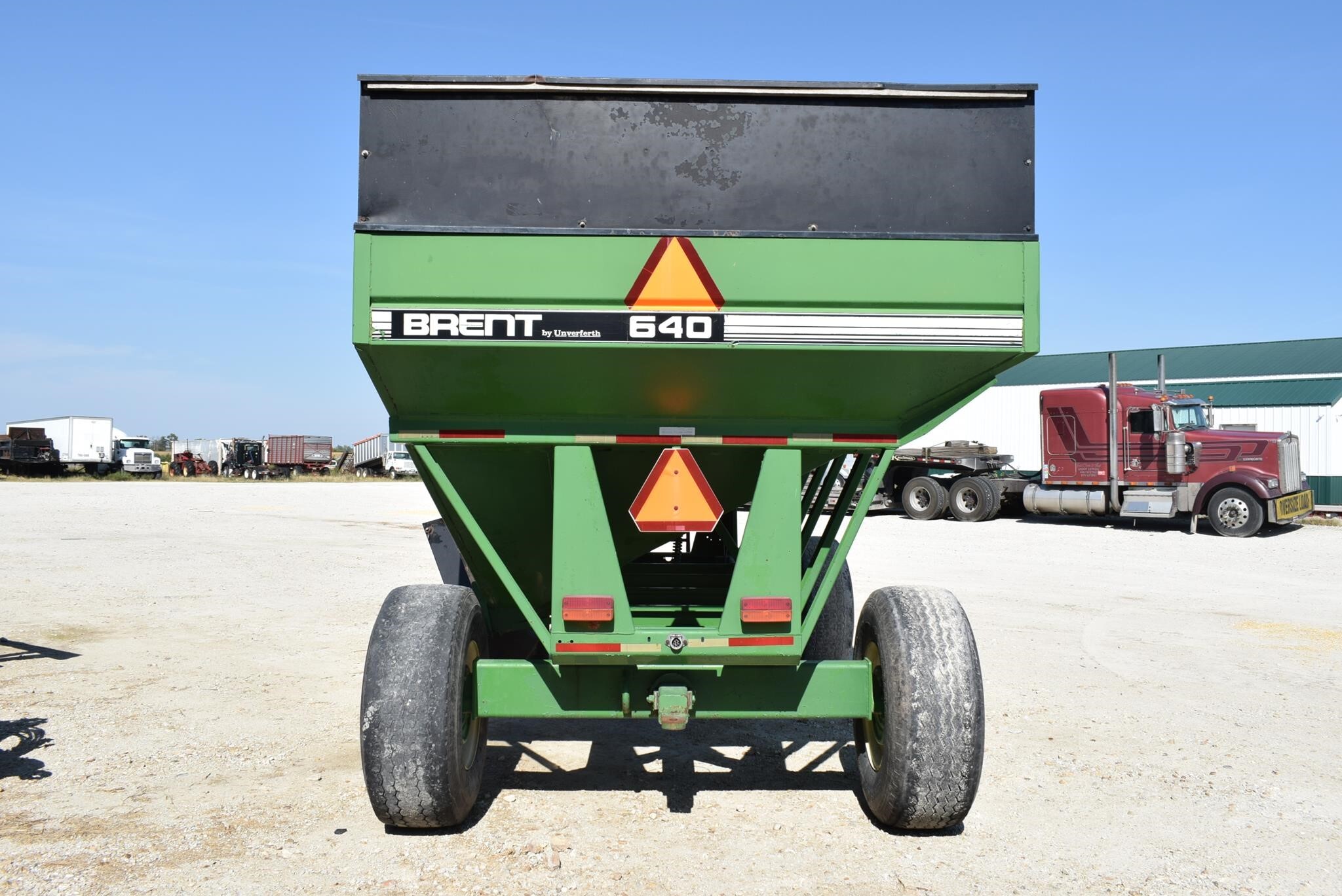  Brent 640 Gravity Wagon