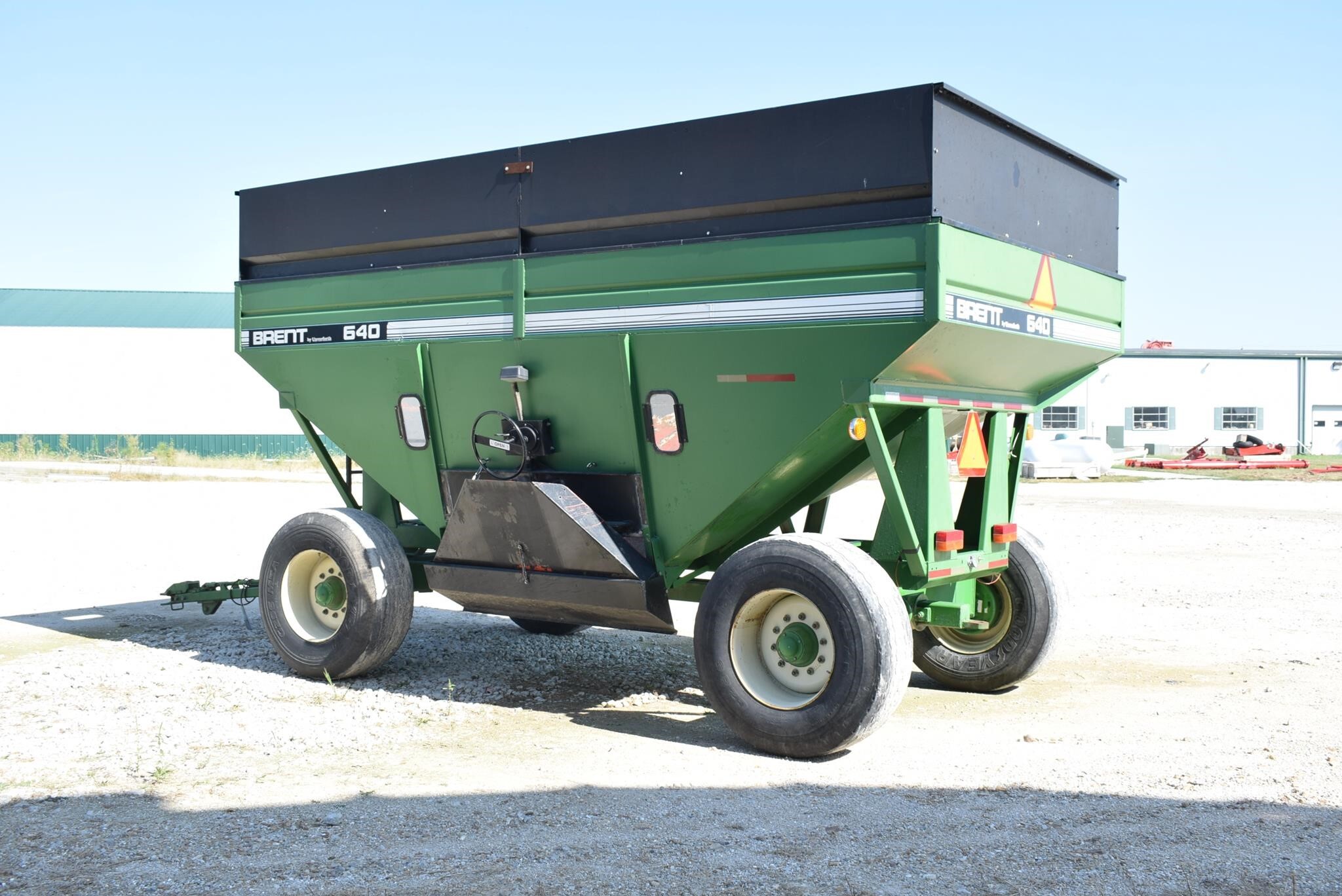  Brent 640 Gravity Wagon