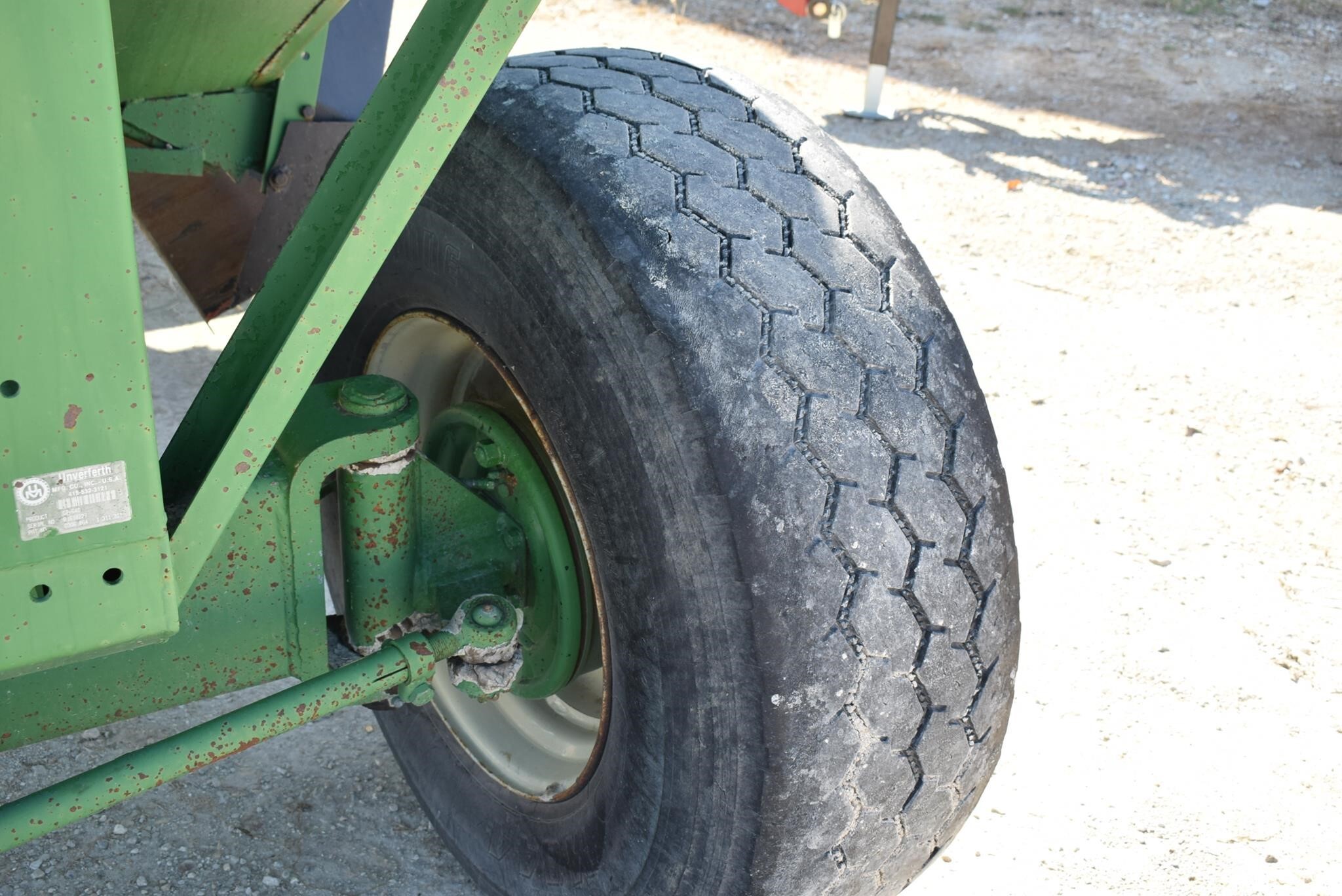  Brent 640 Gravity Wagon