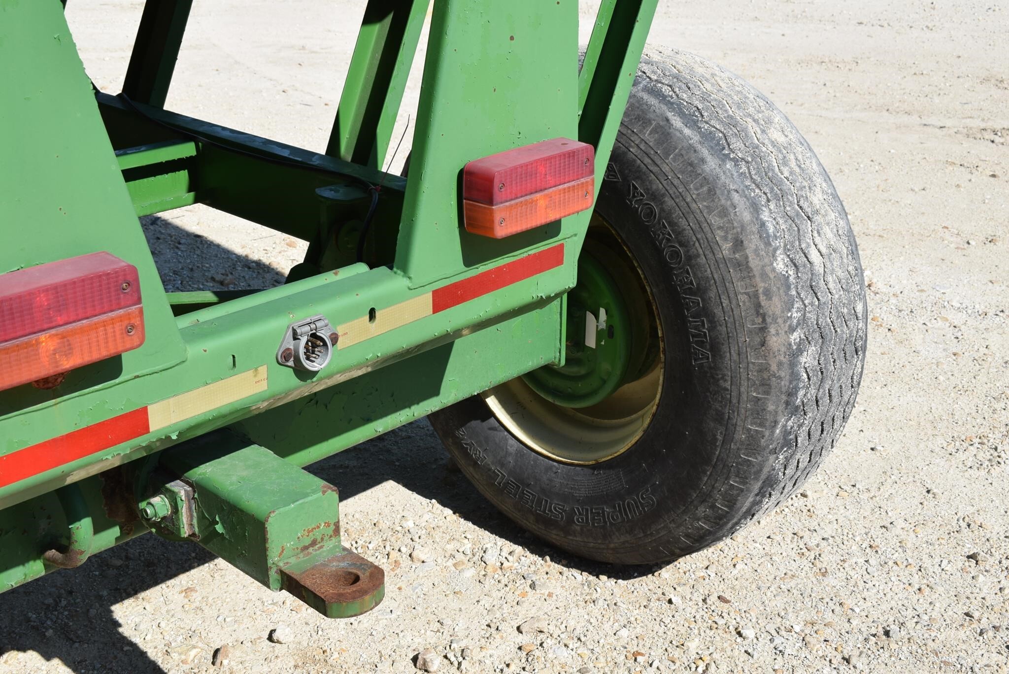  Brent 640 Gravity Wagon