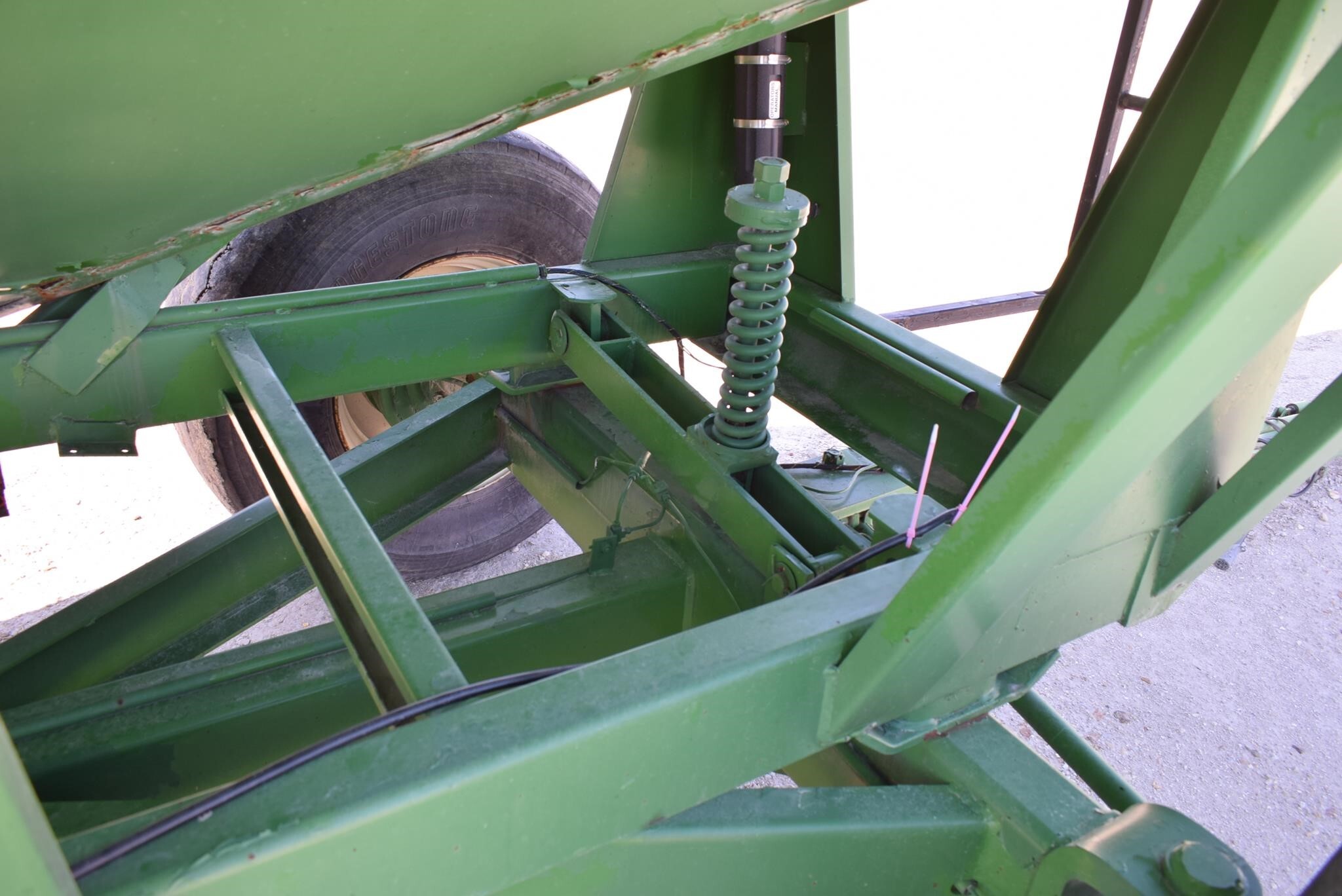  Brent 640 Gravity Wagon